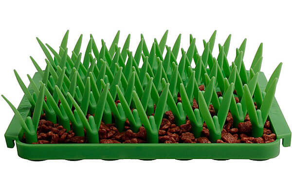 Tall Tails Foraging Mat - Grassy Meadow